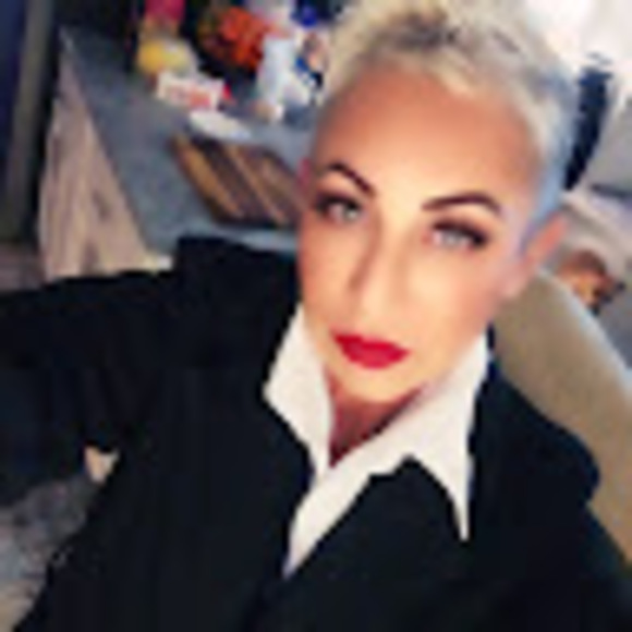 angelathayer764